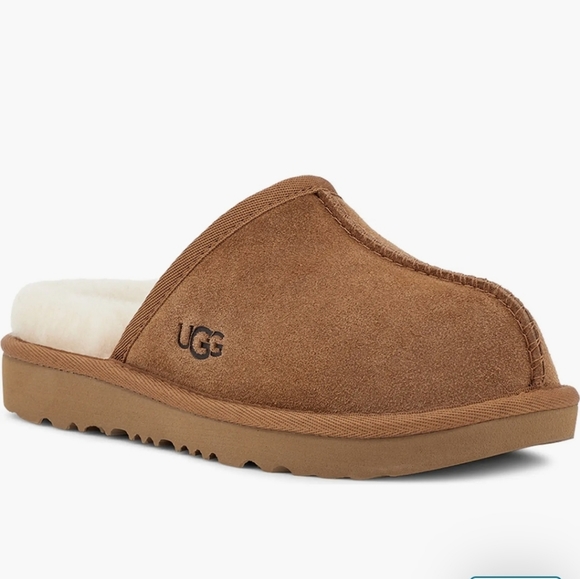 UGG Other - UGG* Keegan Slide Slipper. SIZE 5  KIDS OR WOMENS